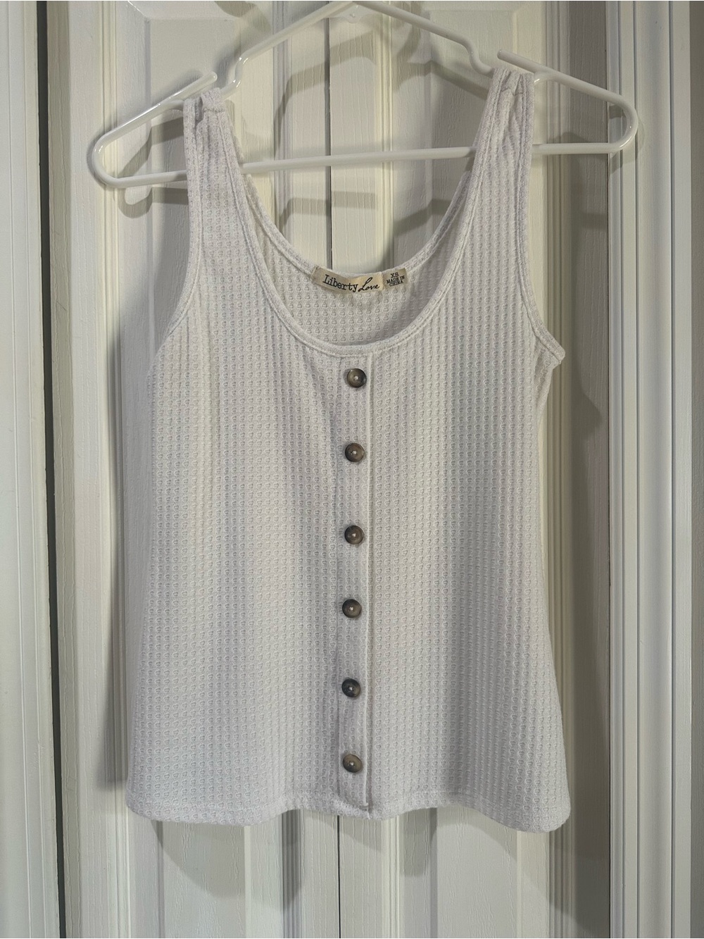White Waffle Knit Button-Front Tank XS